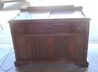 1p3632 Magnavox Vintage Maple Stereo