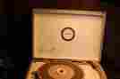 1pn06 Symphonic Vintage 4 Speed Phonograph Model