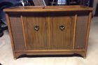1st646 Magnavox Vintage Console Radio-record