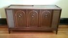 2st-63 Magnavox Vtg Mid Century Stereo Console Record Player Credenza