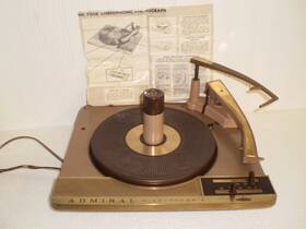 350707 Admiral Vintage Stereophonic 4 Speed Turntable