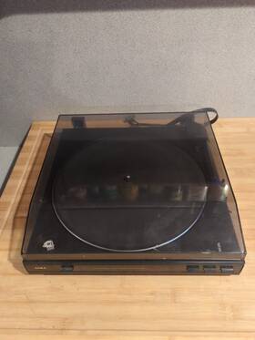 Px-e770 Aiwa Model Turntable / Auto Record Player