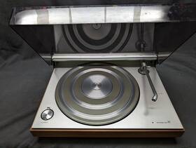 5231 Bang & Olufsen And Beogram 3000 Turntable