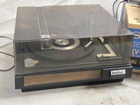 60772 Bradford Vintage Rare Turnable Auto Changer Stacking Record Player Model