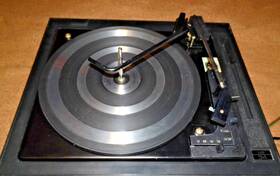 C123-a-1 Bsr 4 Speed Fully Automatic Multi Record Changer Turntable Chassis Works Great