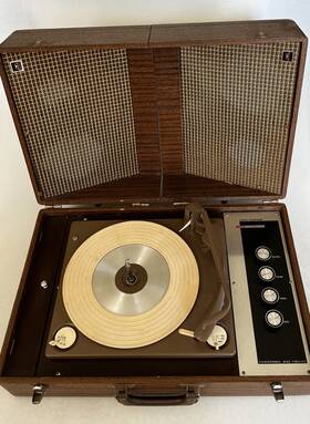 S-919 Bulova Rare Record Player Works Circa 1964 Detachable Speakers Full Kit