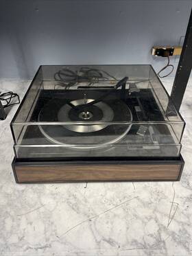 Ph1252wa01 Collard Vintage Turntable With Dust Cover Works But Makes Noise When Spinning-read