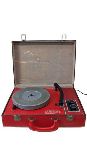 M-2102 Columbia Masterwork Solid State Vintage Record Player Turntable M2102 Red Case