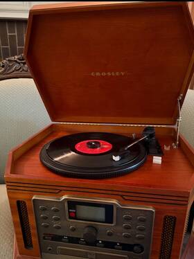 Cr248 Crosley Vintage Cd Recorder Turntable Radio Tape Am/fm Retro Record Player