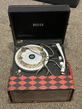 Dp585 Decca Vintage Portable Record Player With Built-in Speaker