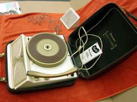 4a-193 Firestone Vintage Leather Case Portable 4 Speed Stereo Record Player