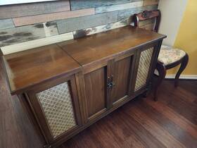 P-290 Fisher Vintage Philharmonic Model P-29 Stereo Radio Console With Garrard Turntable
