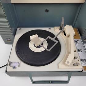155b8553-84 Ge General Electric Vintage Wildcat Stereo Record Player V933 Blue / Turquoise