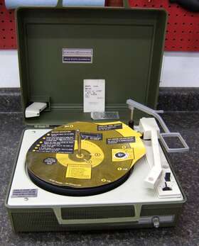 V636h Ge Vintage General Electric Solid State Automatic Portable Record Player
