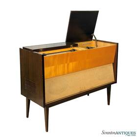 So-302 Grundig Mid-century Majestic Console Radio Record Player