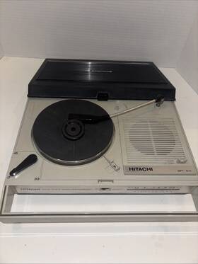 Dpt-610 Hitachi Vintage Portable Solid State Radio Phonograph Needs Needle Battery Cov