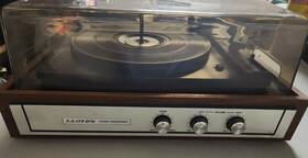 F-440 Lloyds Series 08a Stereo Turntable With Cover Not Working-parts Only
