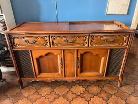 1-rp657 Magnavox Astro-sonic 1965 Am/fm/turntable Console Works Fabulous Maple