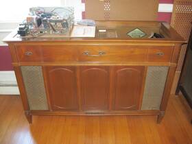 1-st648 Magnavox Ft64 Solid State Stereo Console For Repair/restoration-nc Pickup