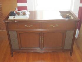 1-st662s Magnavox Ft61 Tube-based Stereo Console For Repair/restoration-nc Pickup