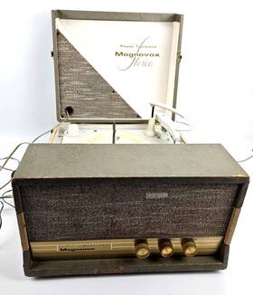 10p231 Magnavox Vintage Stereo Micromatic Turntable Portable Record Player Tested