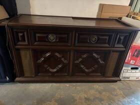 1p3673 Magnavox Vintage Stereo Console Record Player/cassette/radio