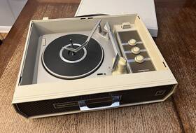 2p2511 Magnavox Stereophonics Record Player Turntable Dust Cover Suitcase