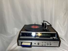 Iv9074 Magnavox Vtg As/is Am/fm Phonograph 8 Track Solid State Stereo Multiplex
