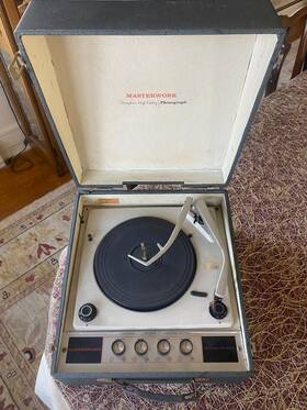 M-1710 Mastercraft Vintage Portable Record Player Turntable Model
