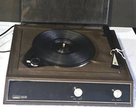 Gen-6005a Montgomery Ward Airline Stereo Record Player With Cover - Works
