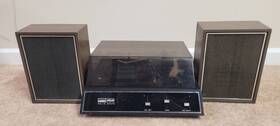 Gen-6011a Montgomery Ward Airline Turntable With Speakers. Tested Works