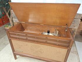 Sk102mp-fmz Motorola Stereo Console Tube Turntable Record Player - 1963