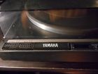P-520 Yamaha Turntable