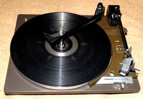 Vb1k1760240 Panasonic Oem 2 Speed Fully Automatic Multi Record Changer Turntable Works Great