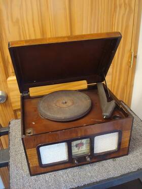 10502-a Philco Vacuum Tube Am Radio Phonograph