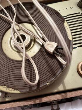 F-1372-121 Philco Vintage Suitcase Turntable 3 Speed Record Player 1957