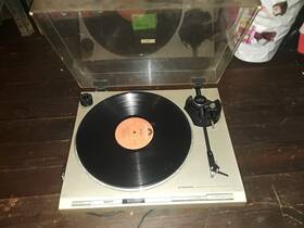 9778 Pioneer Antique Record Player Turntable Just Needs Needle Works