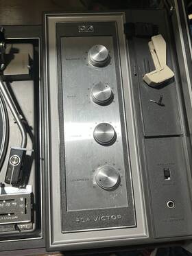 650-ds77 Rca Victor Vmt 31w Vintage Record Player Turntable Console With Dust Cover