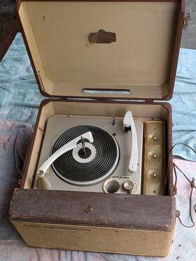 G77685 Rca Victor 1950s Orthophonic High Fidelity Portable Record Player Model