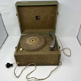 K171 Rca Victor Vintage Portable Record Player Needs Some Attention