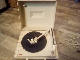 Vmp2oy Rca Advanced Solid State Phonograph Portable Record Player 4 Speed