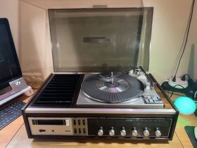 Vs6025w Rca Walnut Stereo System Turntable 8-track Am/fm Receiver Fully Working