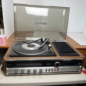 Vyc570w Rca Record And 8-track Player Model From 1974 Very Rare Heavy-duty