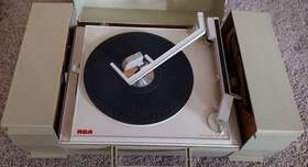Vyp390 Rca Vintage Advanced Solid State Stereo Phonograph Record Player