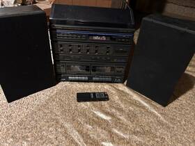 13-1236 Realistic Vintage Radio Shack Turntable Cassette Music System 210 W Remote Video