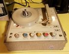 Rt-1230v Newcomb Turntable And Speaker
