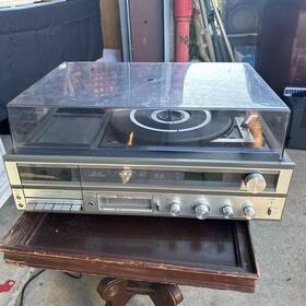 132.91947.252 Sears Am Fm Stereo System Electronic Frequency Display Tape Player 8-track Read