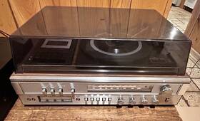 304.91943 Sears Vintage Am/fm Stereo System Turntable Cassette And 8 Track 050