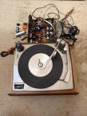 528-54760 Sears Silverstone Stereo Fm-am Radio Phonograph 1965