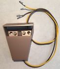 Sk79w-1z Motorola Console Stereo Turntable Interior Light Assembly Cabinet Lamp